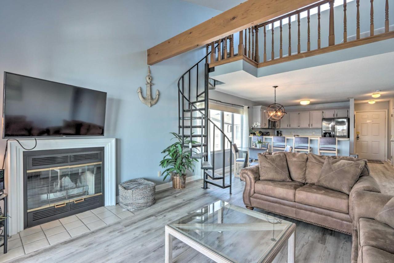 Sunny Osage Beach With Balcony And Lakefront View Luaran gambar