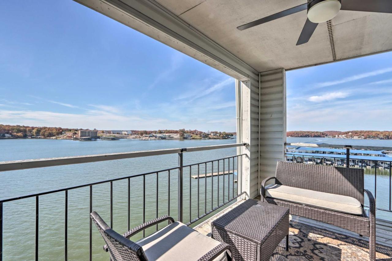 Sunny Osage Beach With Balcony And Lakefront View Luaran gambar
