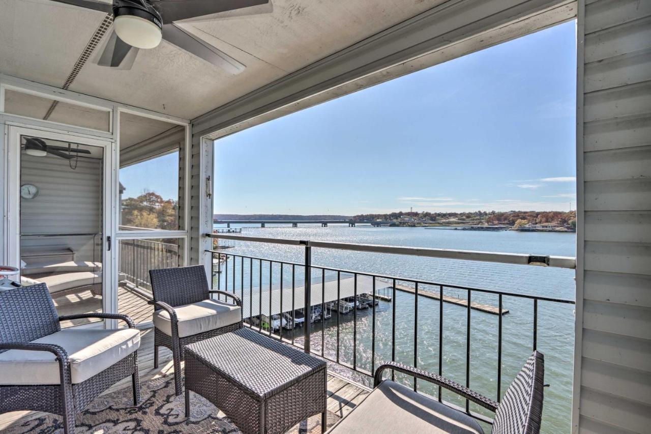 Sunny Osage Beach With Balcony And Lakefront View Luaran gambar