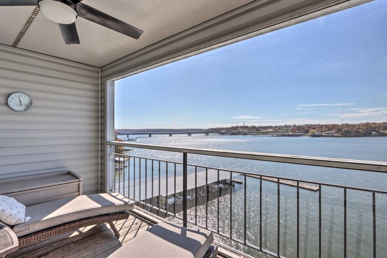 Sunny Osage Beach With Balcony And Lakefront View Luaran gambar